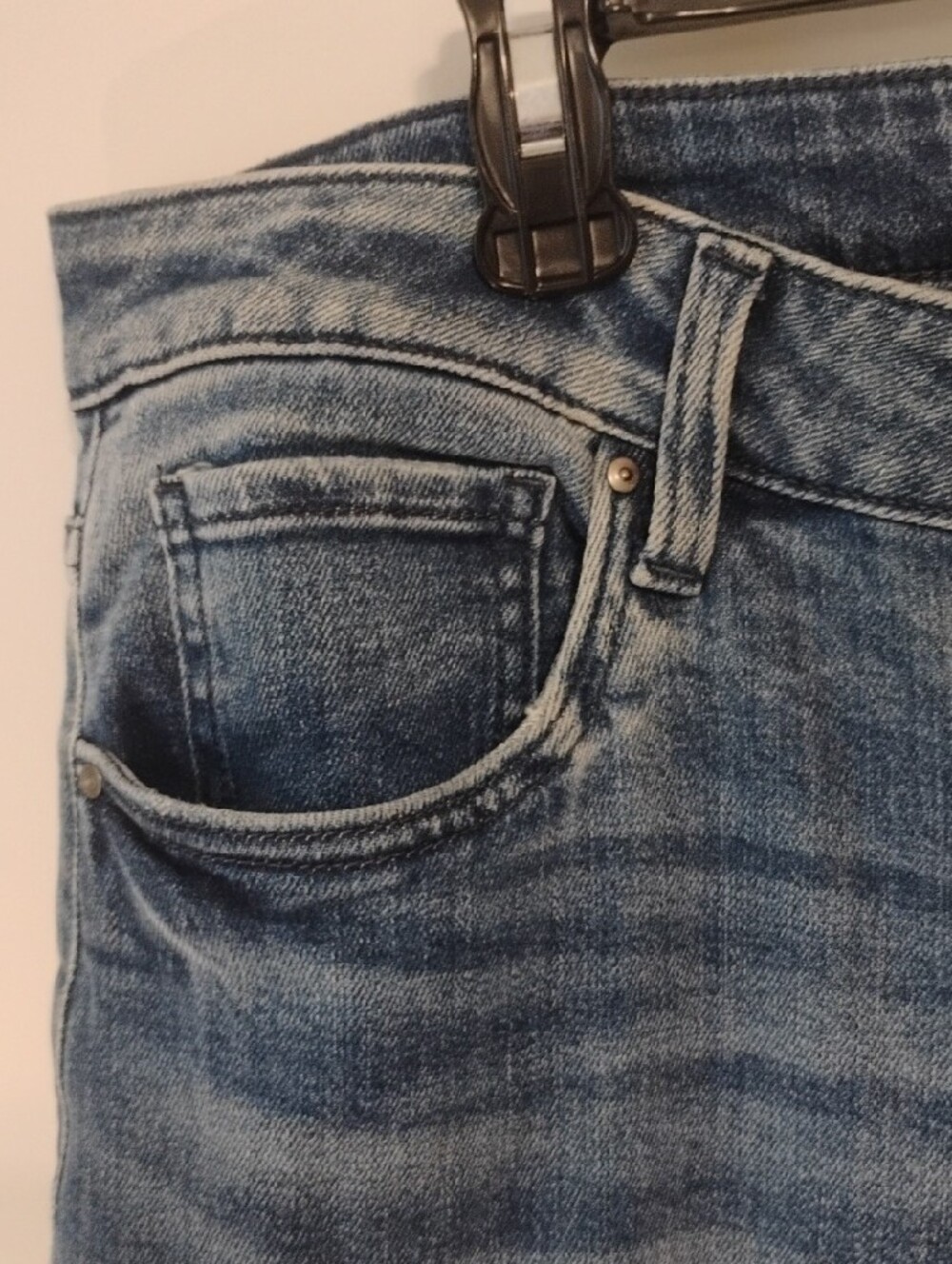Kut from the Kloth Goldie Super Flare Jeans - Picture 3 of 9
